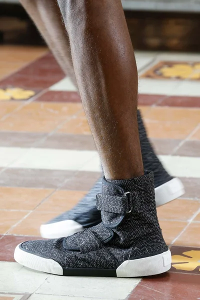 Look 34